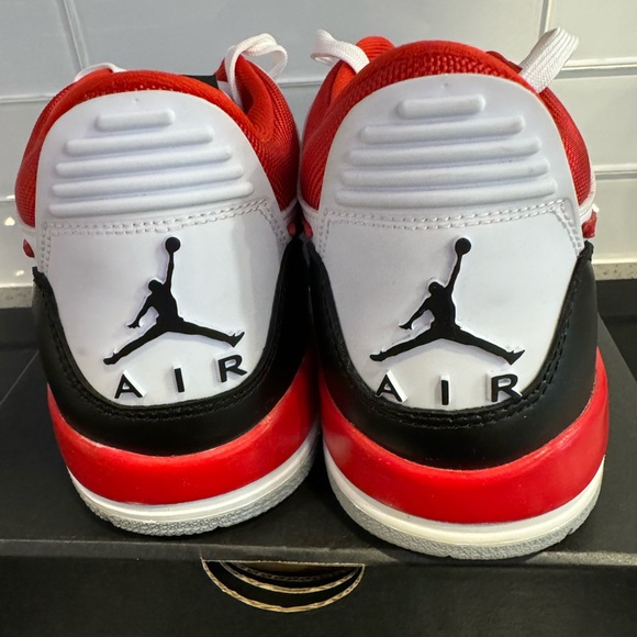 Air Jordan Legacy 312 Low - Picture 3 of 5
